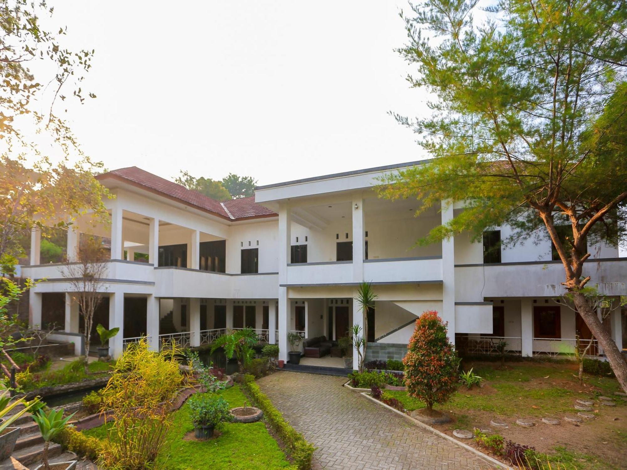Hotel O Puncak Bogor Near Taman Safari Екстериор снимка