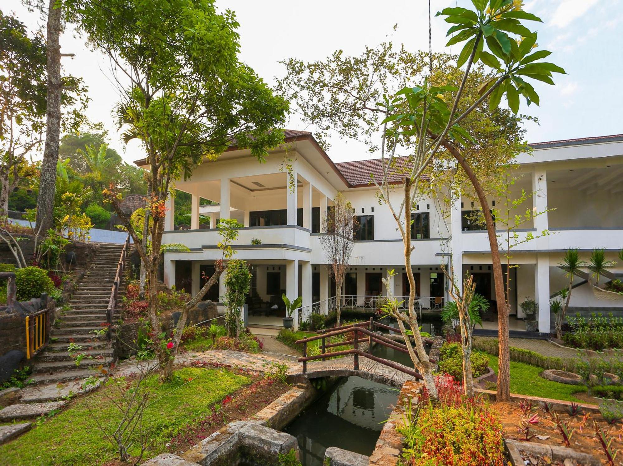 Hotel O Puncak Bogor Near Taman Safari Екстериор снимка
